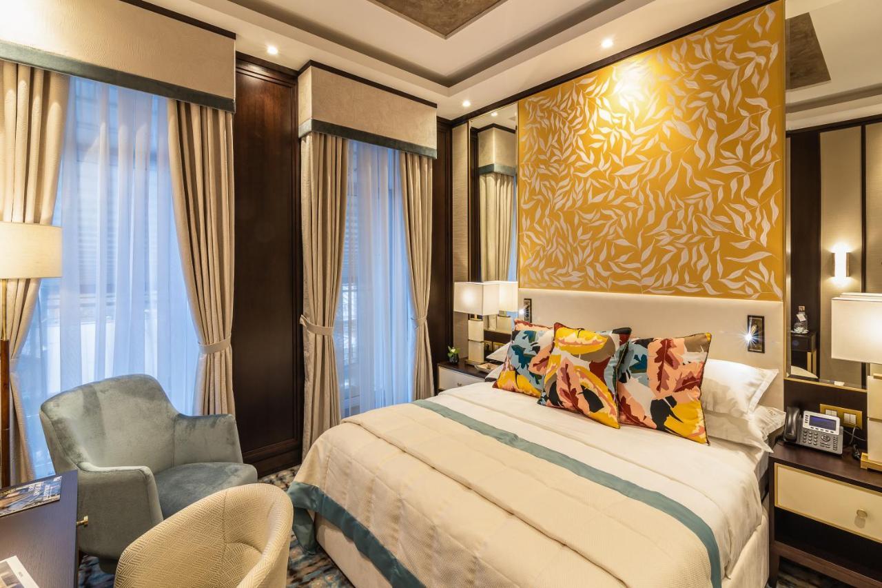 Soho Boutique Hotel Dnipro Bagian luar foto