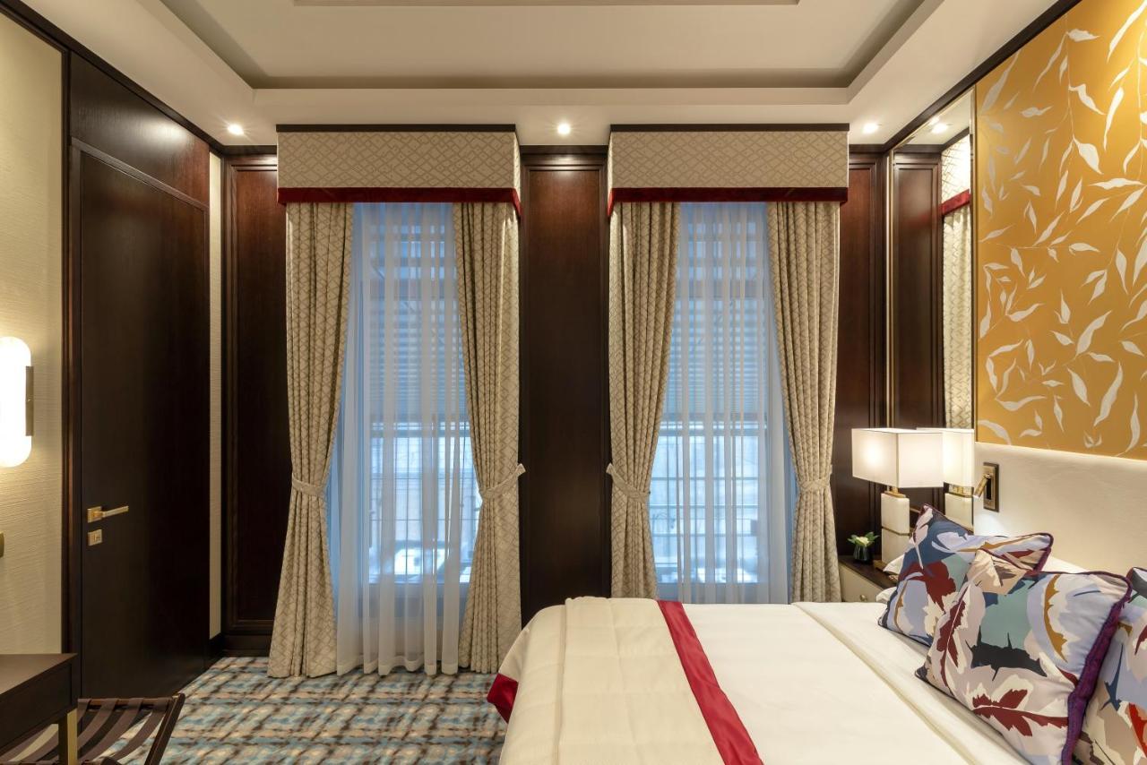Soho Boutique Hotel Dnipro Bagian luar foto
