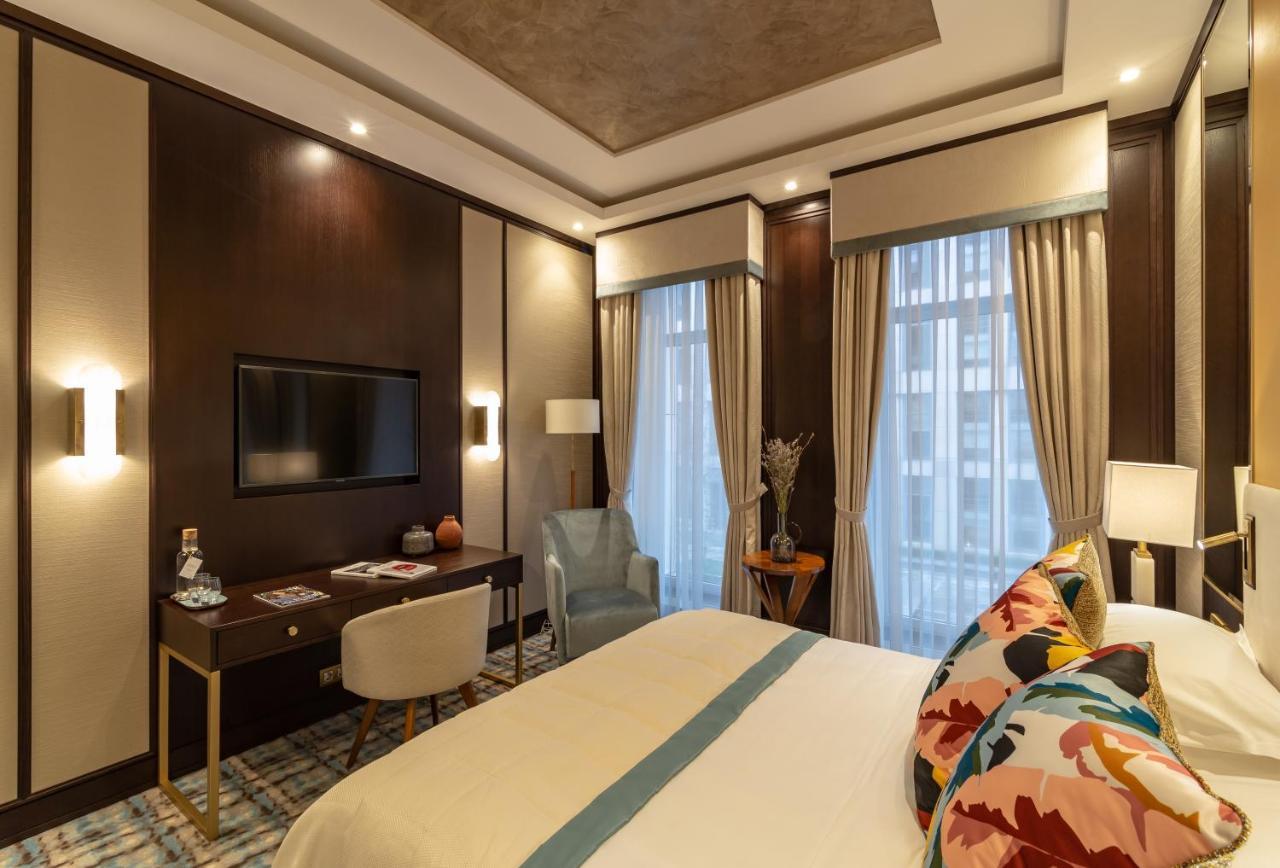 Soho Boutique Hotel Dnipro Bagian luar foto