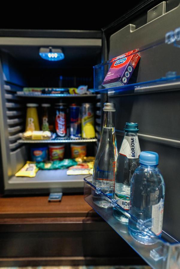 Soho Boutique Hotel Dnipro Bagian luar foto